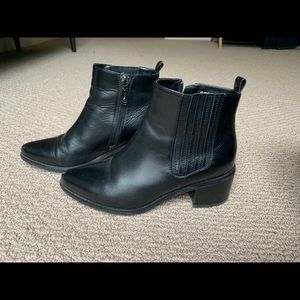 Blondo waterproof ankle boots